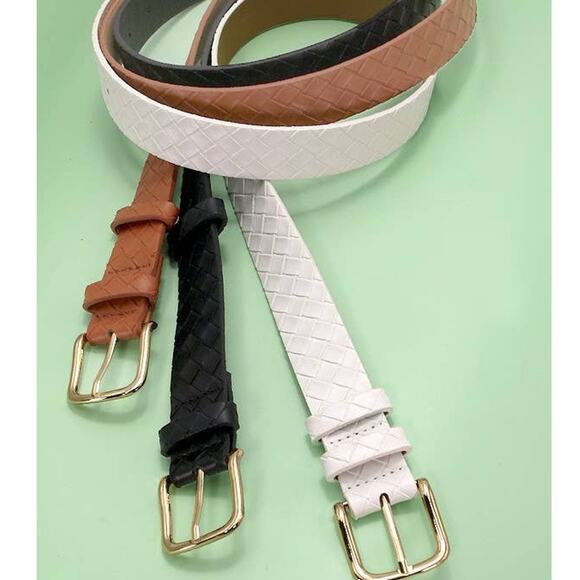 Classic Woven Embossed Vegan Leather Belt Black - Picture 3 of 3